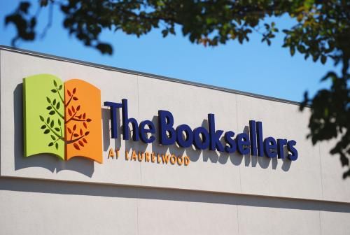 Sign for The Booksellers at Laurelwood.