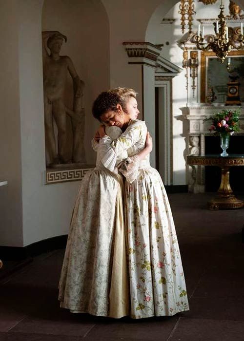 Elizabeth and Dido hug