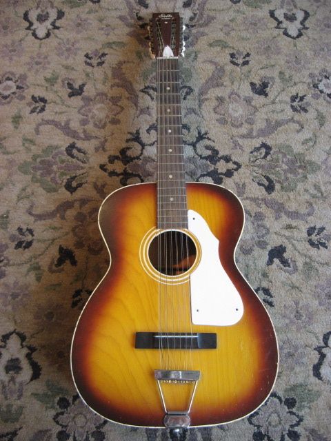reportaje al tecnico de guitarras de donald cobain