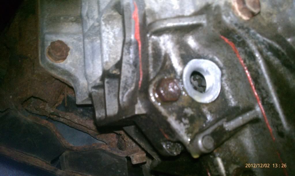 RTH broken fill bolt on transfer case IH8MUD Forum