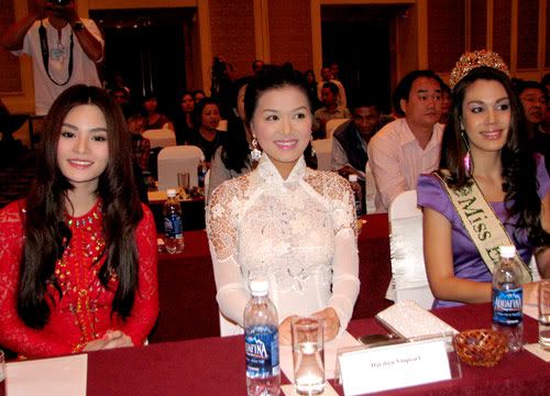 miss earth 2010 press conference vietnam