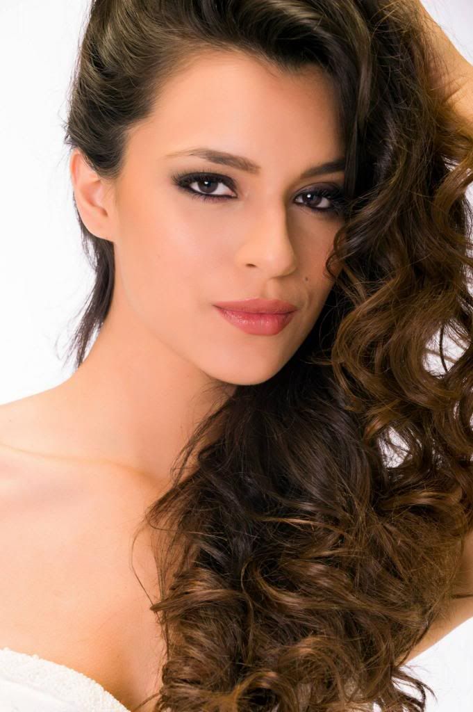 Miss Universe 2013 Headshot Argentina Brenda Gonzalez