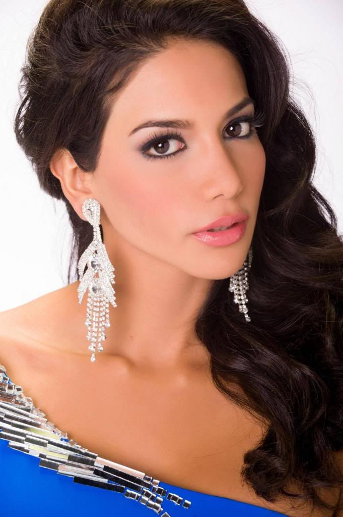 Miss Universe 2013 Headshot Panama Carolina Brid