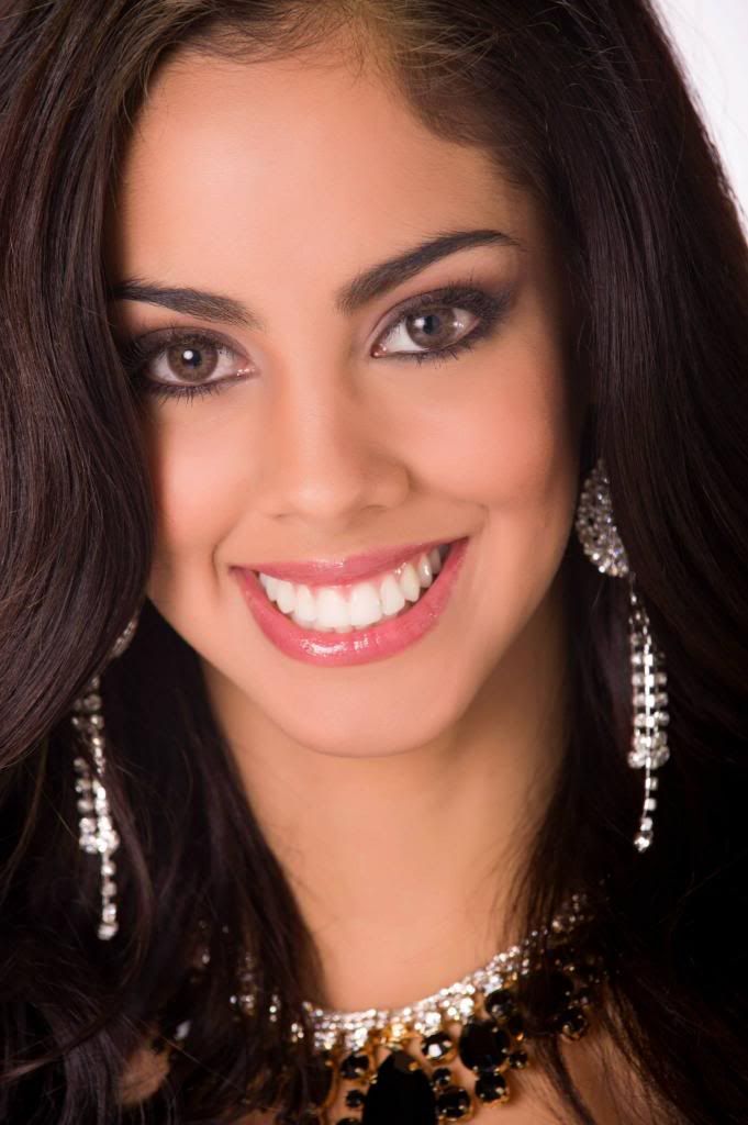 Miss Universe 2013 Headshot Paraguay Guadalupe Gonzalez