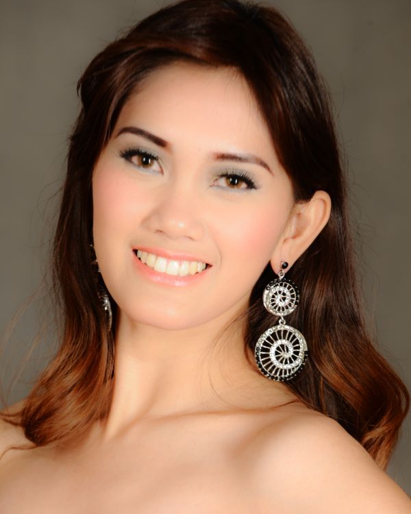 Miss World Philippines 2013 Roselle Marie Ferrer