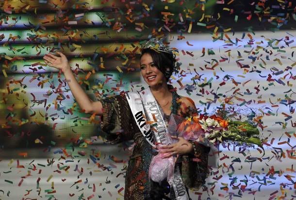 miss puteri indonesia 2010 winner nadine alexandra dewi ames