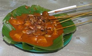 13 Sate Unik Di Indonesia [ www.BlogApaAja.com ]