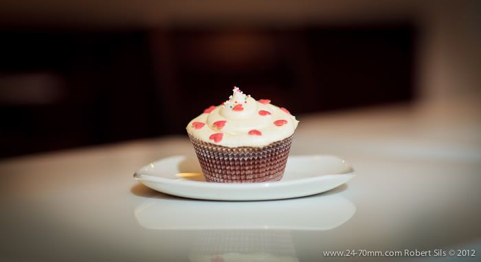 Cinnabon Baltic - Cinnabar at TC Spice Riga - cupcake