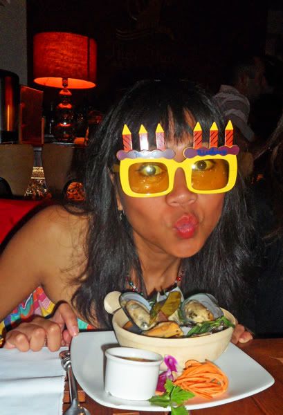 Sharliza eats mussels