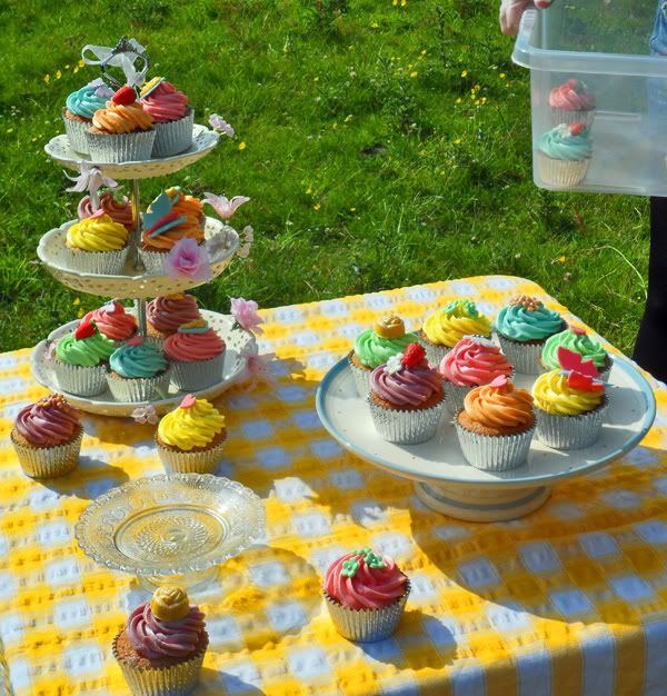 Free cupcakes