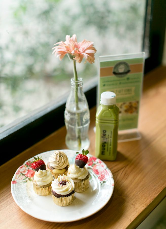 photo cupcakesco-flagship9_zps6e639bff.jpg