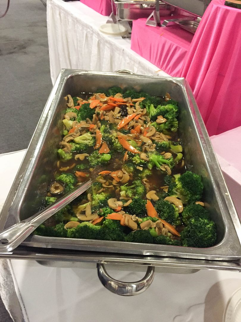  photo pinky wed 3-2_zpssvpr14po.jpg