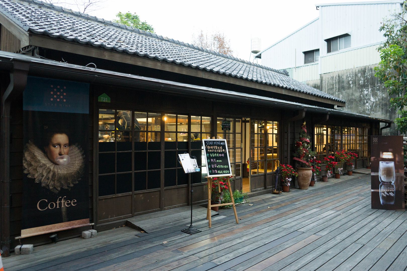 photo 20_zpsc3lhmm1g.jpg