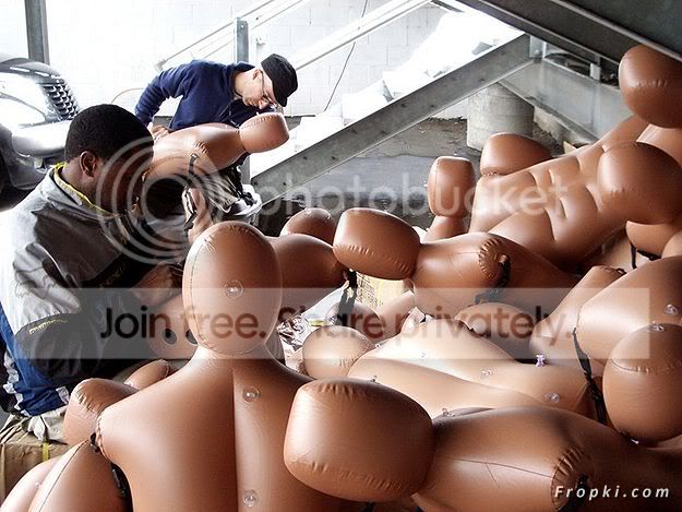 fake_crowd-5.jpg